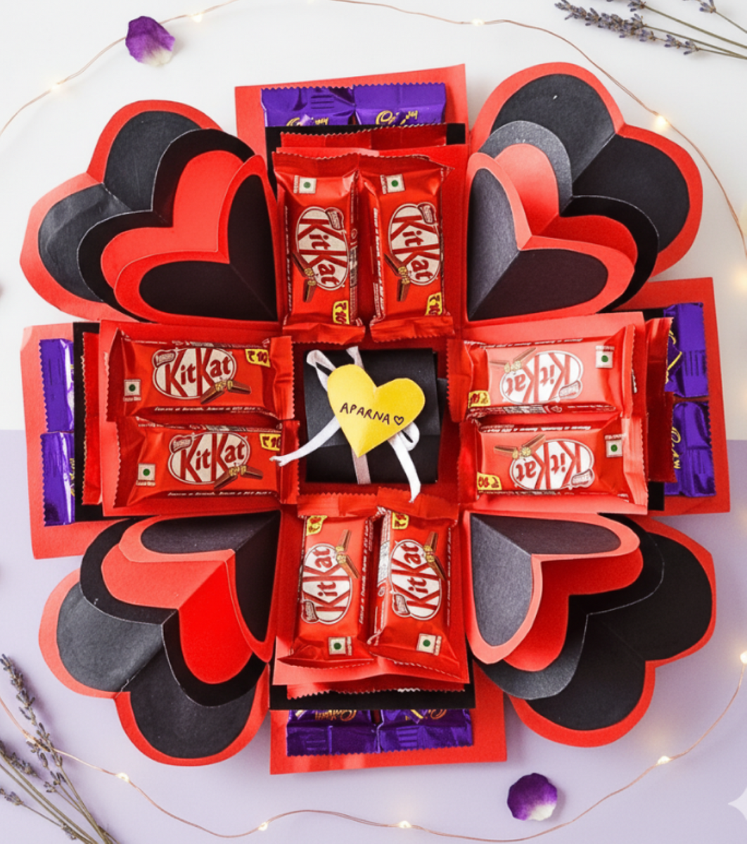 SWEET SURPRISE BOX